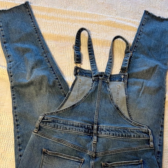 Universal Threads OVERALLS - Picture 9 of 10
